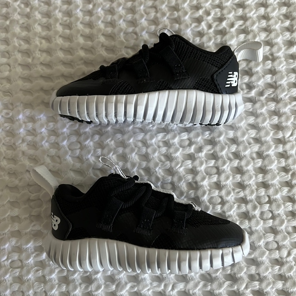 New Balance Playgruv Bungee Running Shoe, toddler